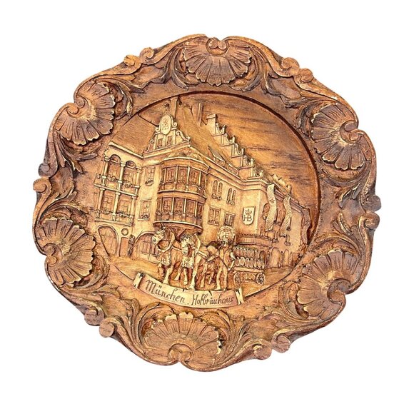 Handcrafted Wood Resin 3D Carved Wall Plaque Plate München Hofbräuhaus Germany - Picture 1 of 10